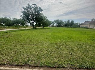 Fischer St #2, Cuero, TX 77954