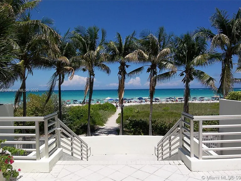 5161 Collins Ave #210 — Photo 3