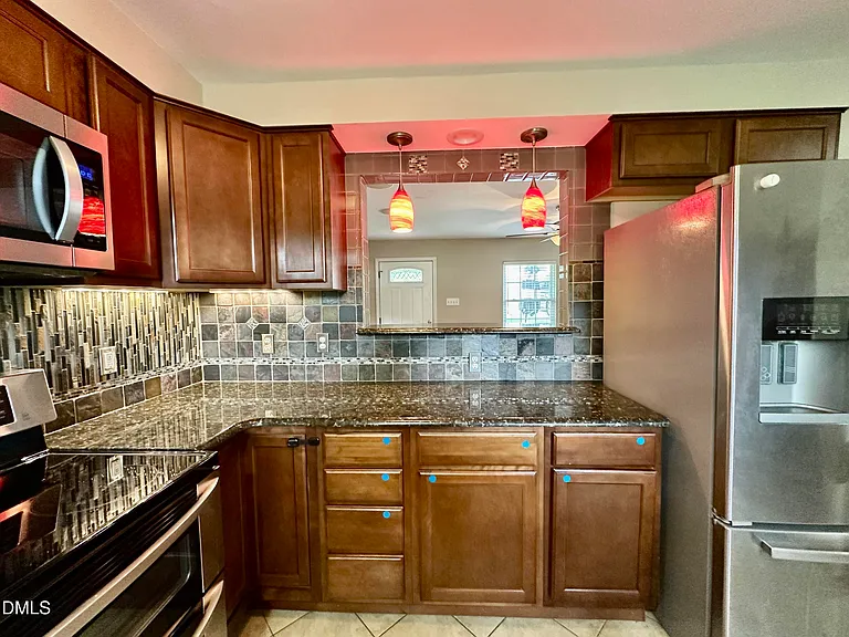 2725 Newbold St — Photo 11
