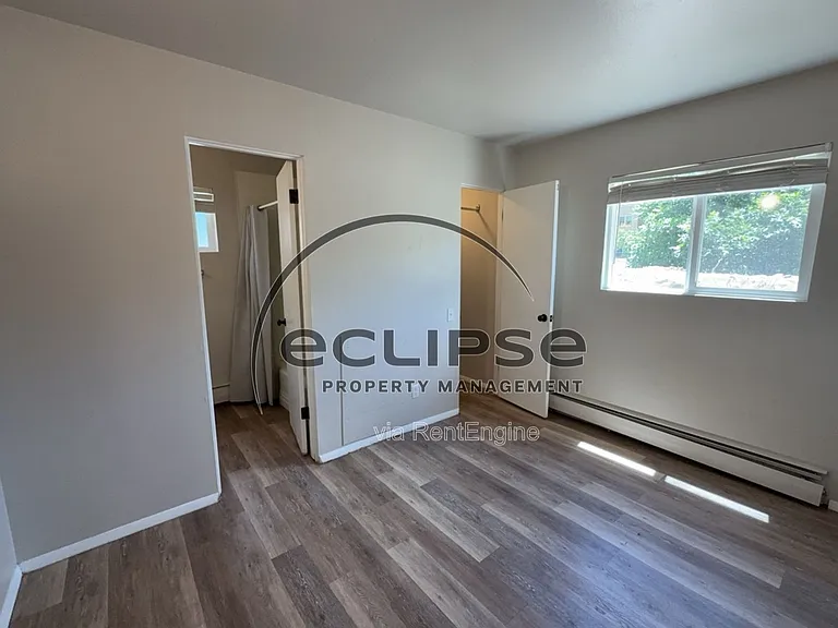 Summit View Apartments — Photo 110