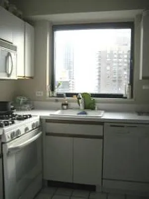 Rented by Plaza Real Estate Group | media 6