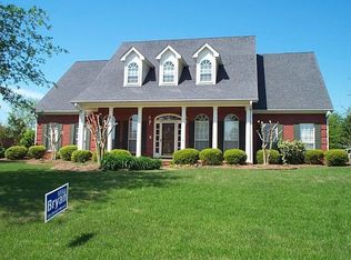229 Huntington Pl, Tupelo, MS 38801