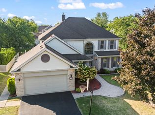 1338 Saddlebrook Rd, Bartlett, IL 60103