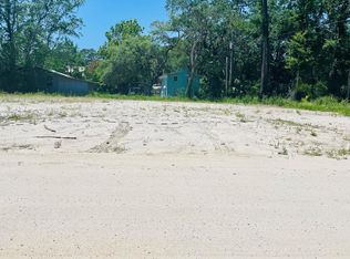 11 8th St SE, Steinhatchee, FL 32359