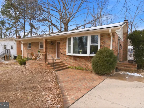 2410 Drexel St, Vienna, VA 22180