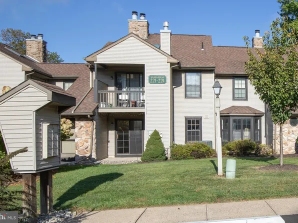 223 Sassafras Ct, Warrington, PA 18976