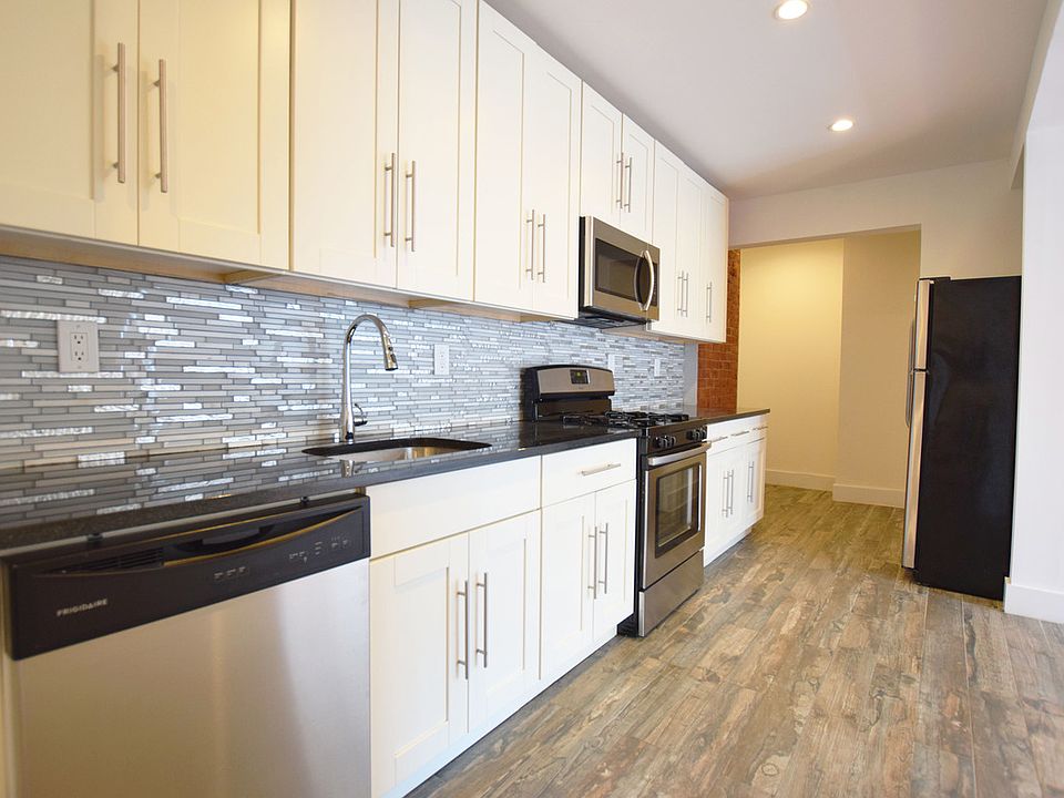 2nd image of 4300 Broadway #6DFL
