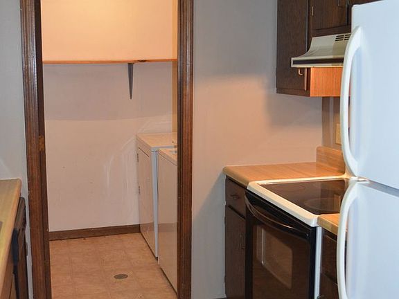 5th image of 124 N Keene St APT B