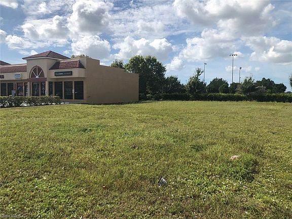 2nd image of 304 Del Prado Blvd N