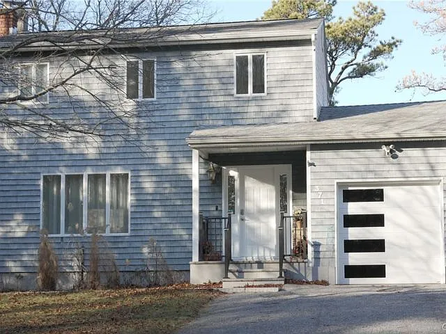 371 S River Rd — Photo 2