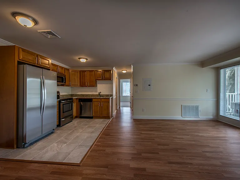 Westgate Apartments — Photo 15