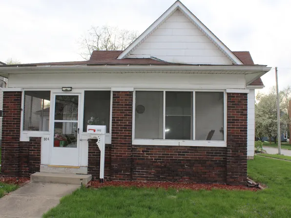 924 N West St, Lebanon, IN 46052