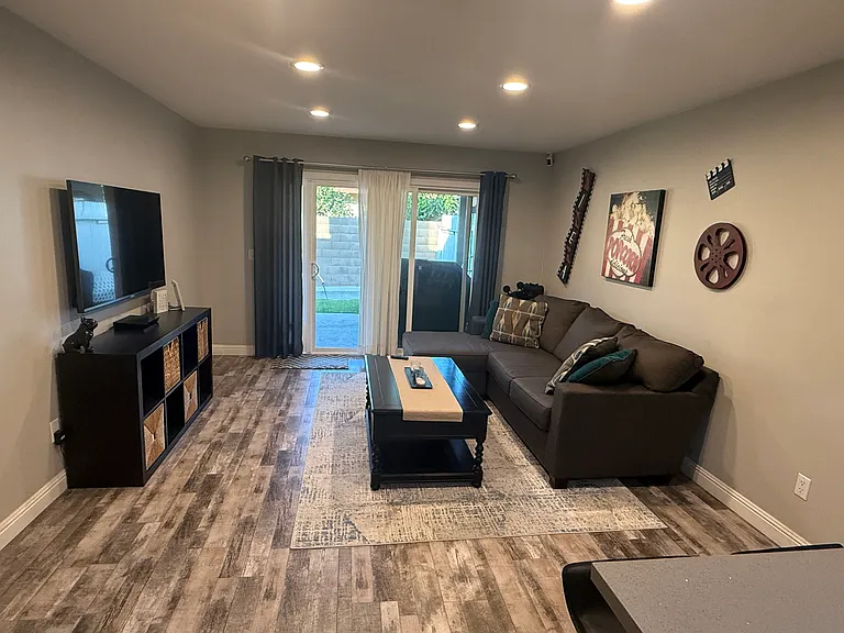 221 E Ponderosa Ln — Photo 8