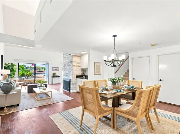 700 Esplanade APT 32, Redondo Beach, CA 90277