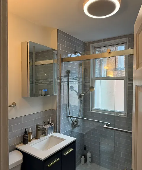 231 Freeman St #5 — Photo 11