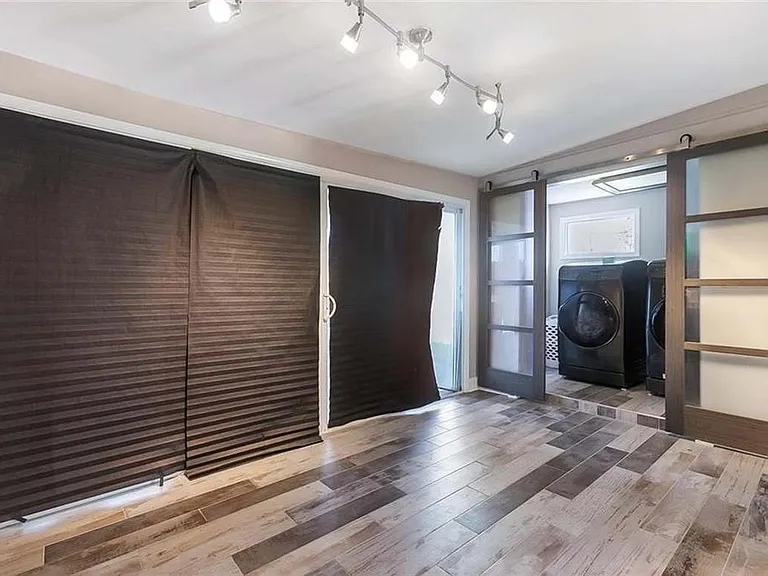 305 Serpas Dr — Photo 5