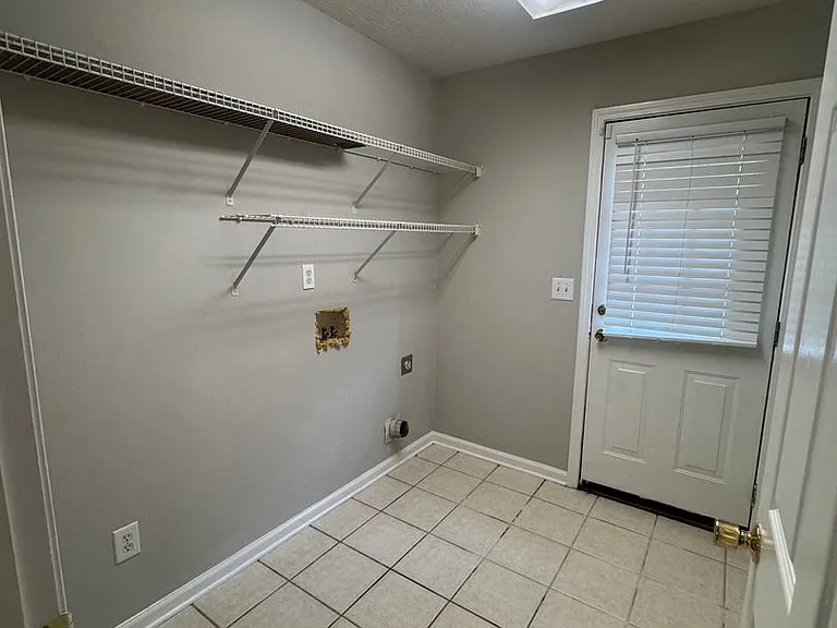 7002 Oak Side Ct — Photo 13