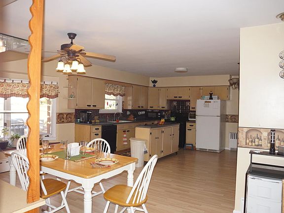 Kitchen/Dining