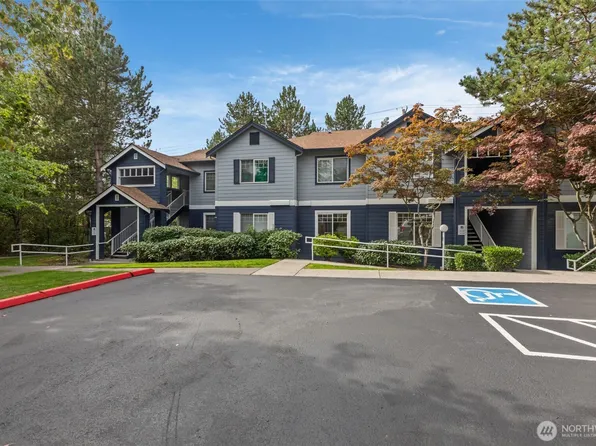 10825 SE 200th St APT B102, Kent, WA 98031