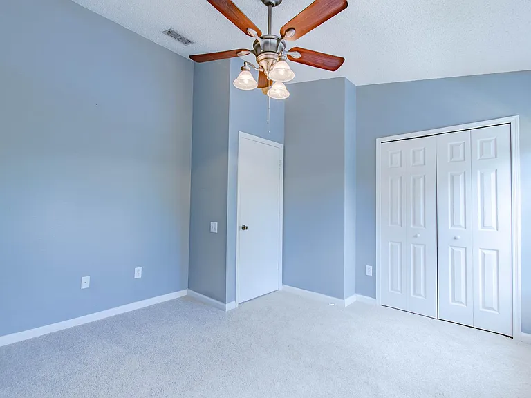 8639 Hunters Key Cir — Photo 21