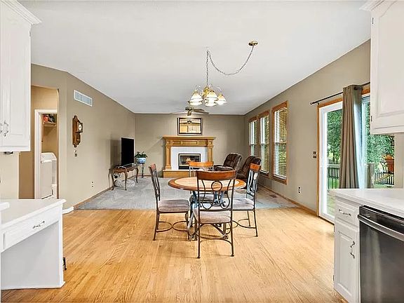 4th image of 14109 Goodman St