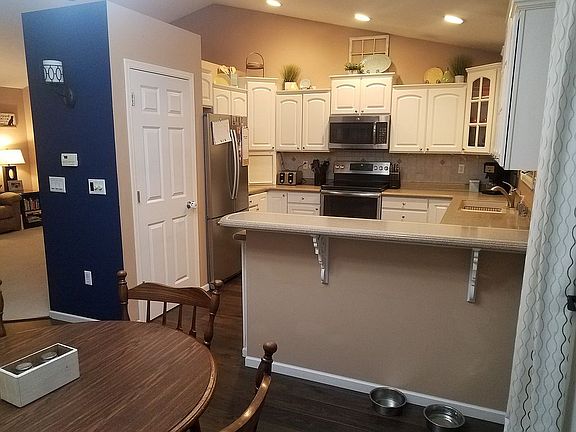 2nd image of 1050 Kristina Ct