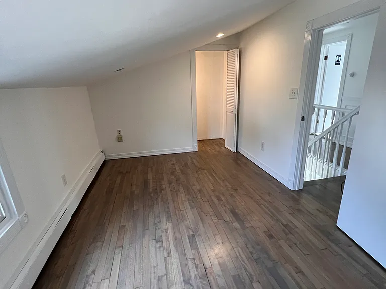 Daniel St — Photo 29