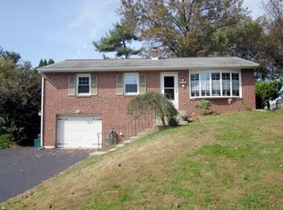64 Quaker Hills Rd, Lancaster, PA 17603