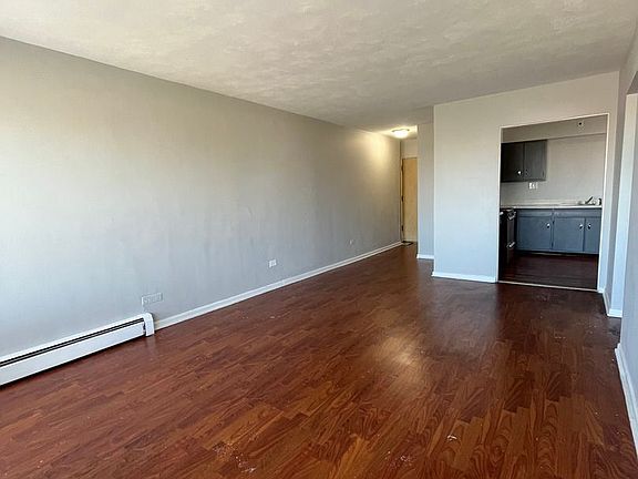 3rd image of 2034-38 & 2054 N 18th Ave #18-C6