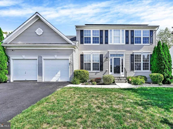 1114 Star Dr, Hagerstown, MD 21742