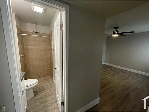 2012 W Orangewood Ave #2 — Photo 15