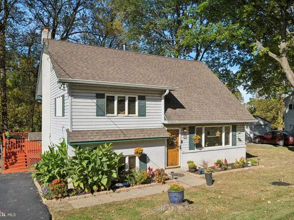 40 Jacqueline Dr, Paoli, PA 19301