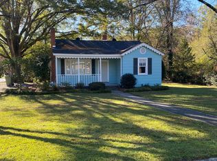116 E Walnut St, Clinton, SC 29325