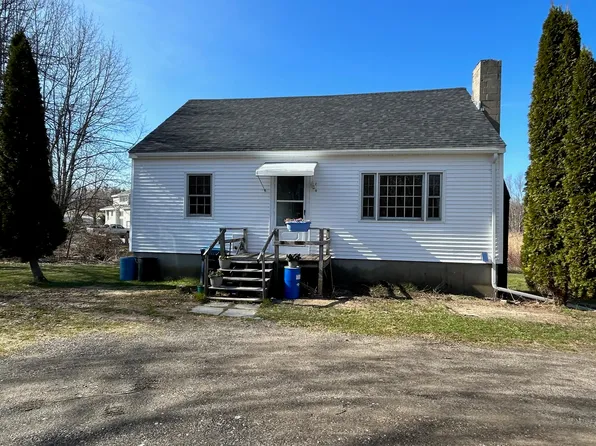34 Lamprey Road, Kensington, NH 03833