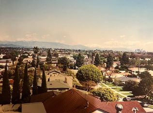 12107 Marine St, Los Angeles, CA 90066