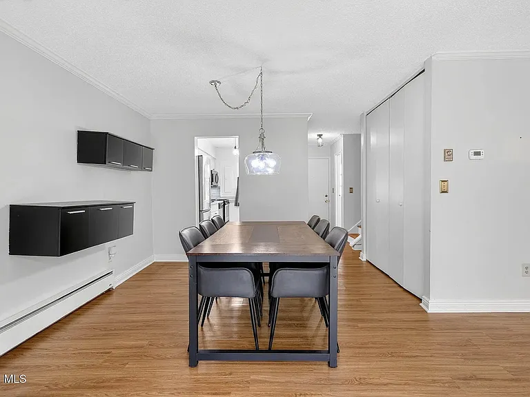 80 Crestwood Ter — Photo 17