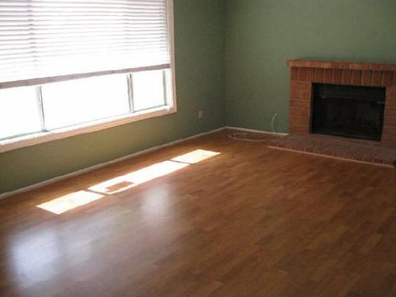5th image of 7884 Bacadi Dr