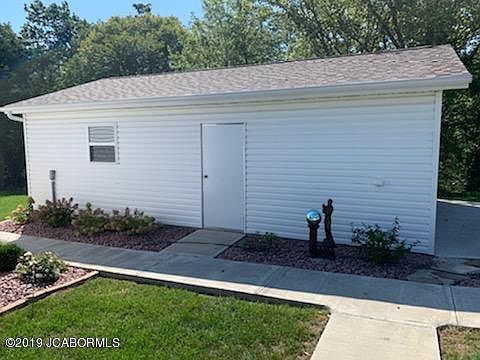 5th image of 2001 Buschman Ln
