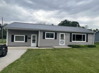 1345 W Sesom Dr, Decatur, IL 62521
