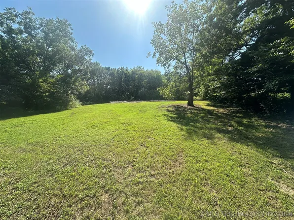 104252 S 4100th Rd, Henryetta, OK 74437