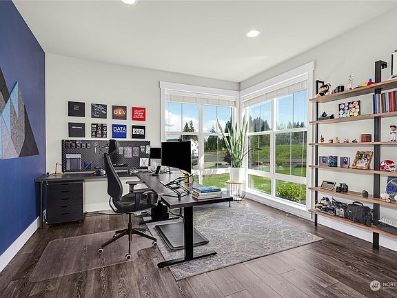 5th image of 20305 155th Drive SE