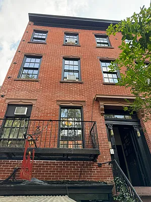 Rented by J PRESTON AND ASSOCIATES INC | media 21