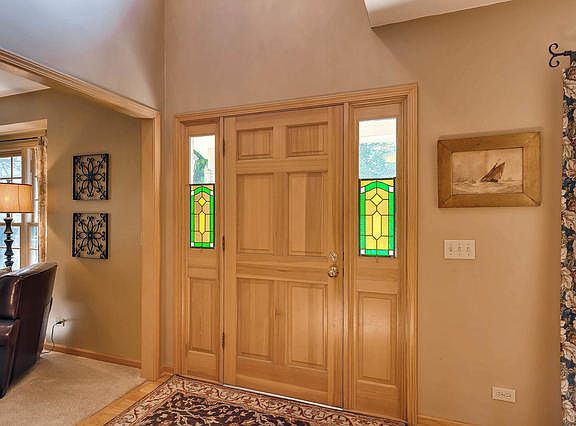 5th image of 631 Highgate Ct