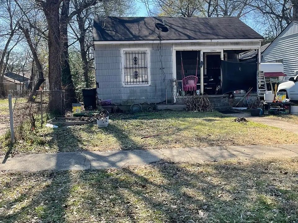 1st image of 3041 Desoto St