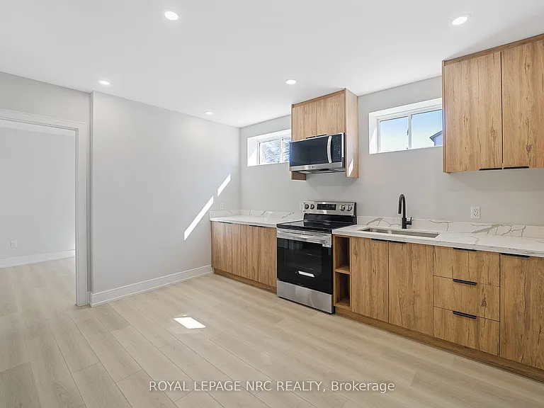 668 Quaker Rd #LOWER — Photo 5