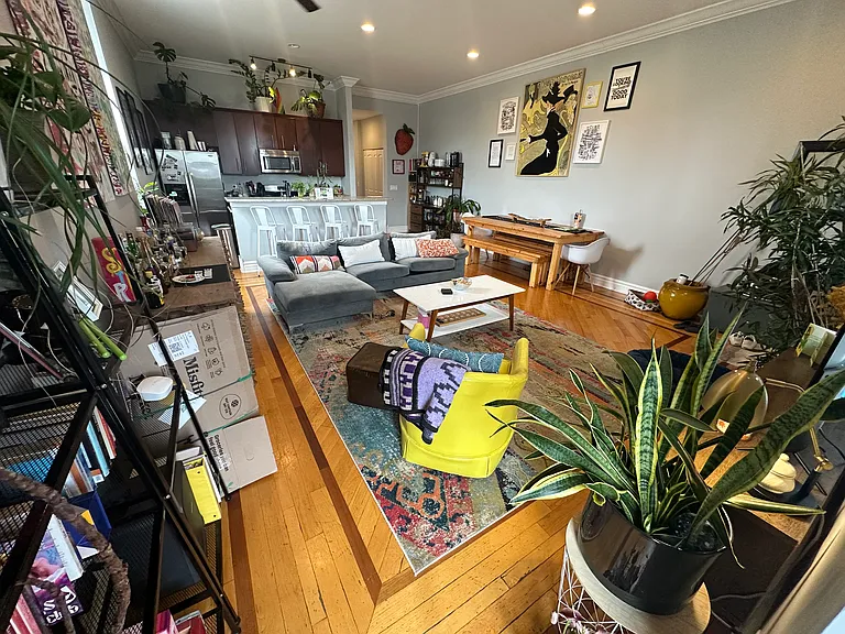 1135 W Chicago Ave #2W — Photo 7