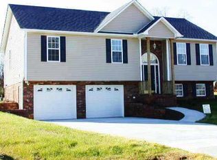 133 Sunset Rdg, Lexington, NC 27295