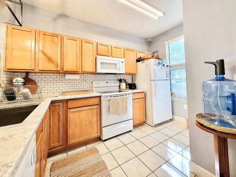 901 NW 21st Ave — Photo 8