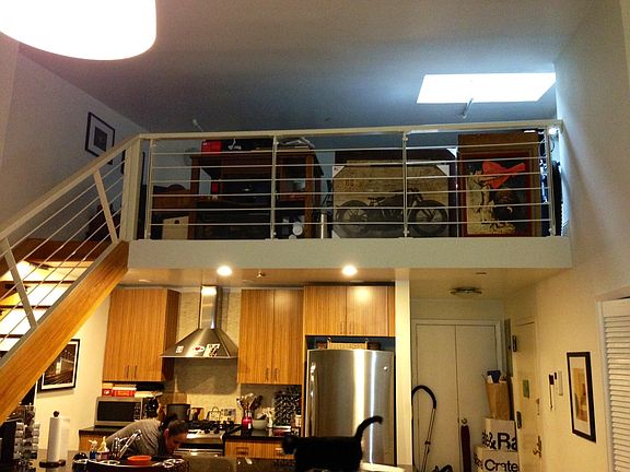 5th image of 20 Beaver St APT 4R