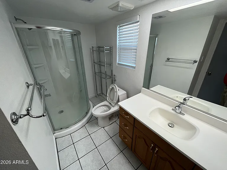 4112 W Hearn Rd — Photo 10